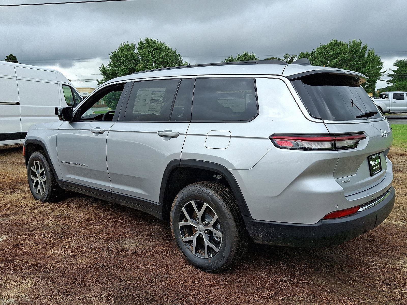 New 2025 Jeep Grand Cherokee L Limited image 4