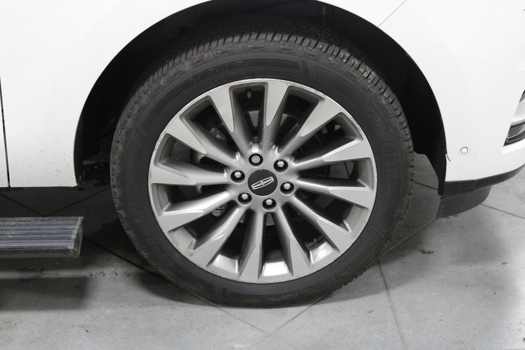 Used 2020 Lincoln Navigator L Reserve w/ Luxury Package AWD/4WD image 14