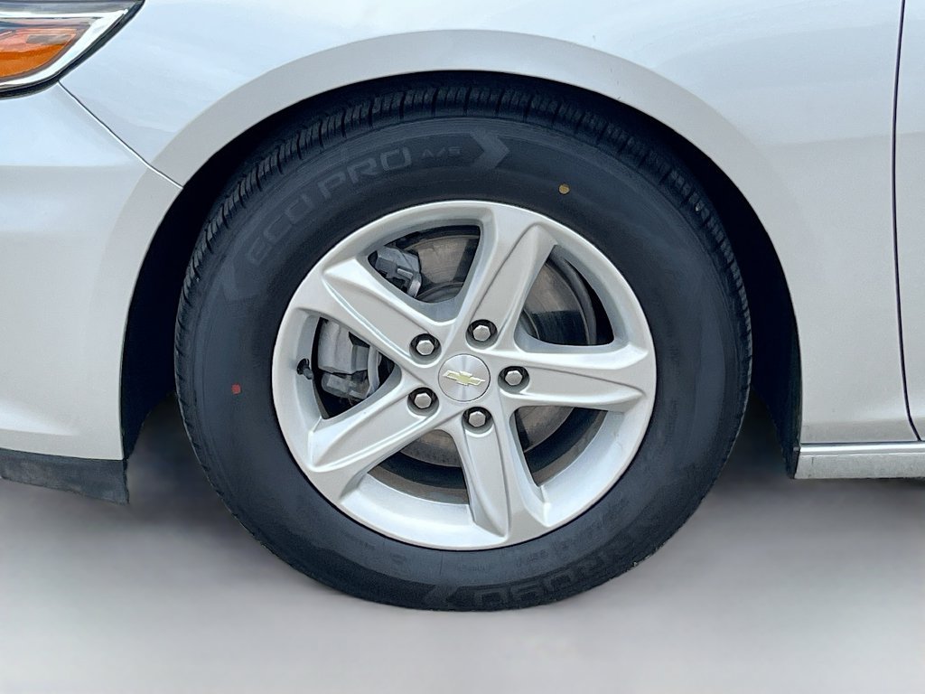 Used 2020 Chevrolet Malibu LS FWD image 28
