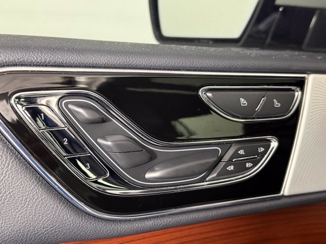 Used 2023 Lincoln Navigator L Reserve AWD/4WD image 23