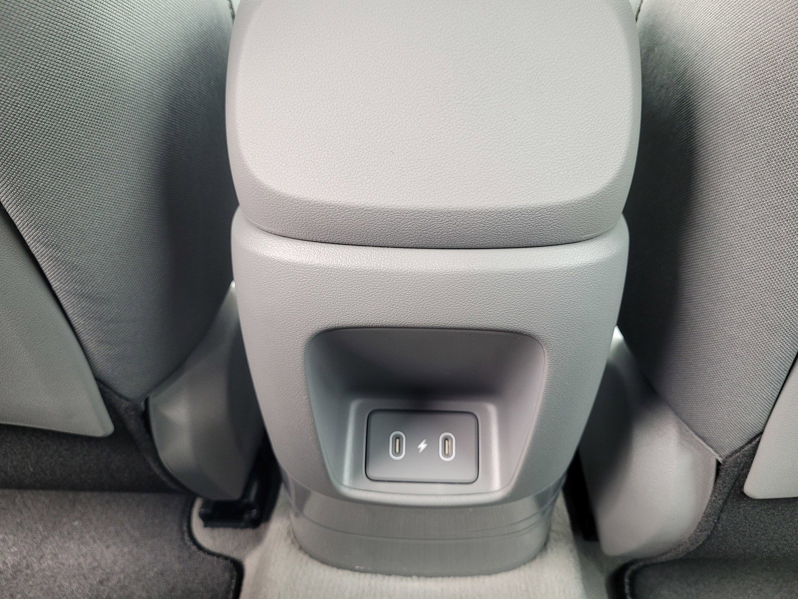 New 2025 Hyundai Elantra SEL image 14