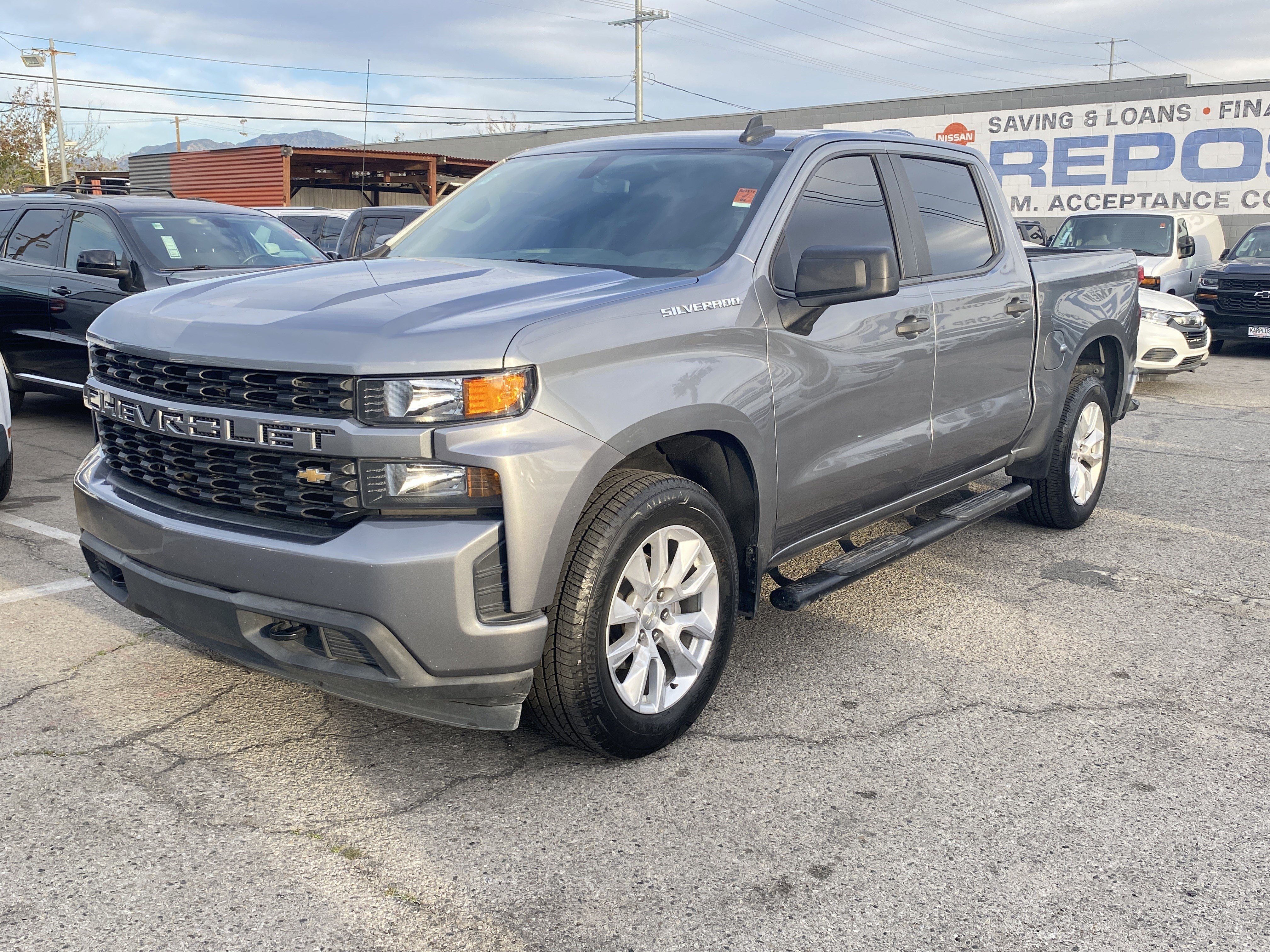 Used 2019 Chevrolet Silverado 1500 Custom w/ Custom Value Package image 2