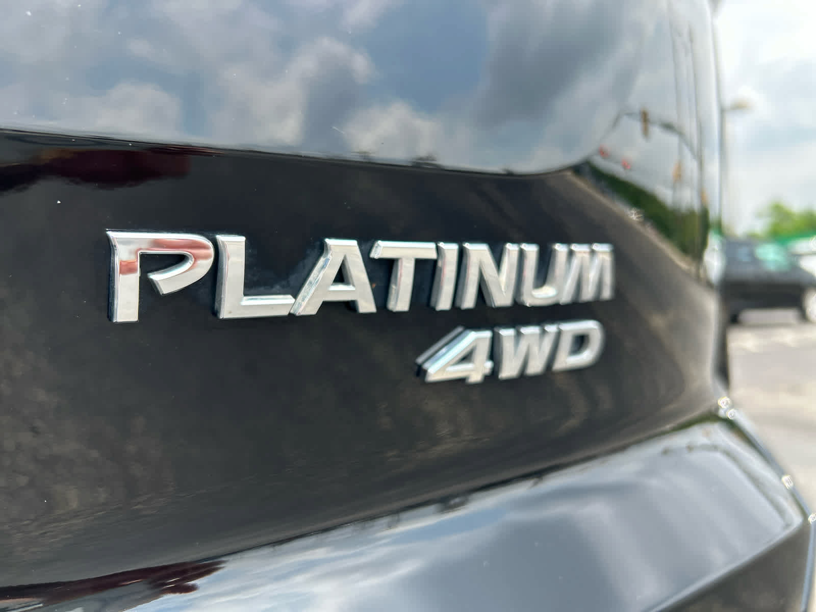 Certified 2025 Nissan Pathfinder Platinum AWD/4WD image 34