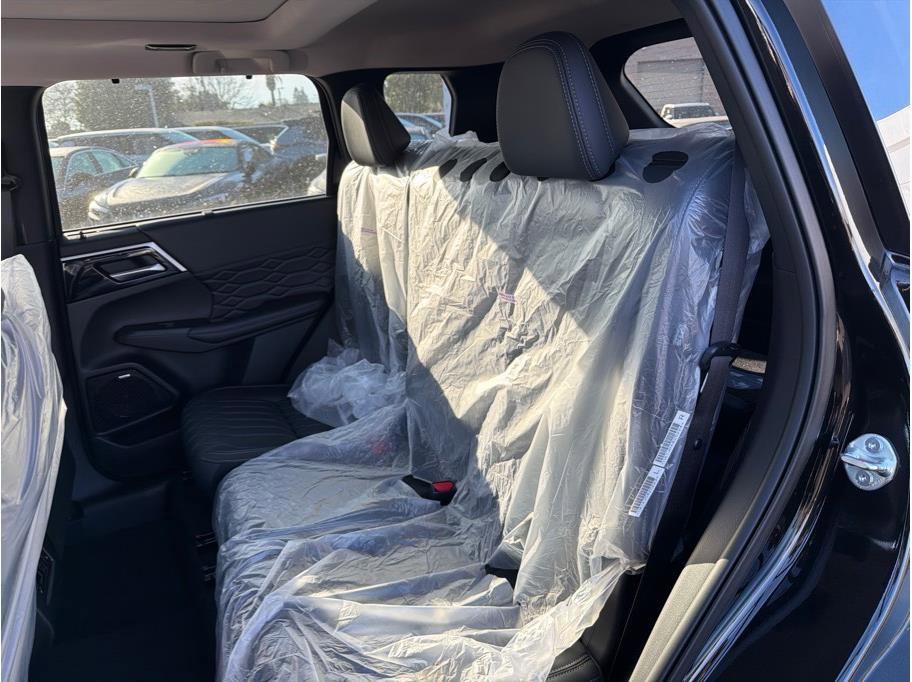 New 2026 Mitsubishi Outlander SEL Black Edition image 14