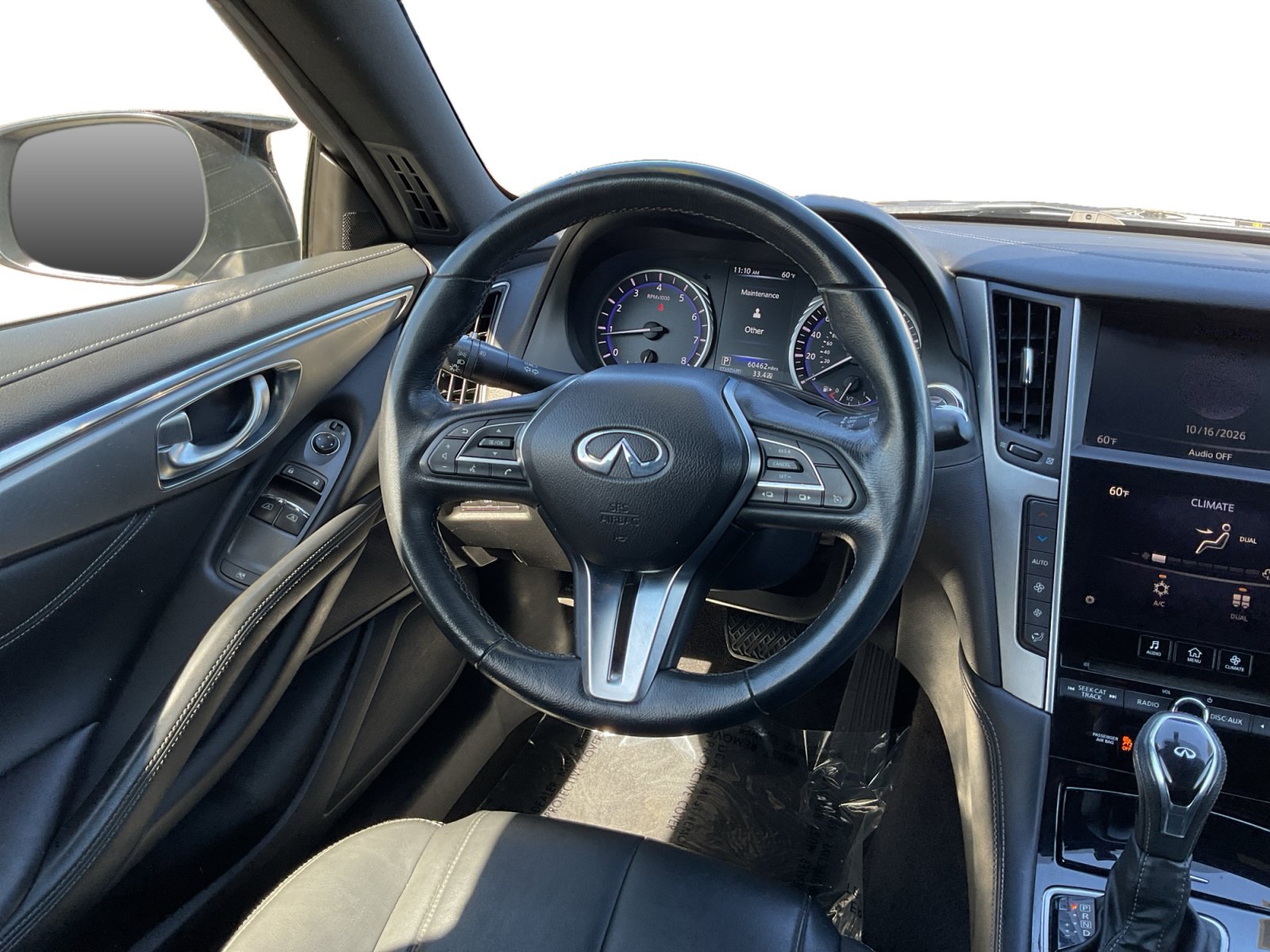 Used 2017 INFINITI Q60 2.0t w/ Moonroof Package RWD image 11