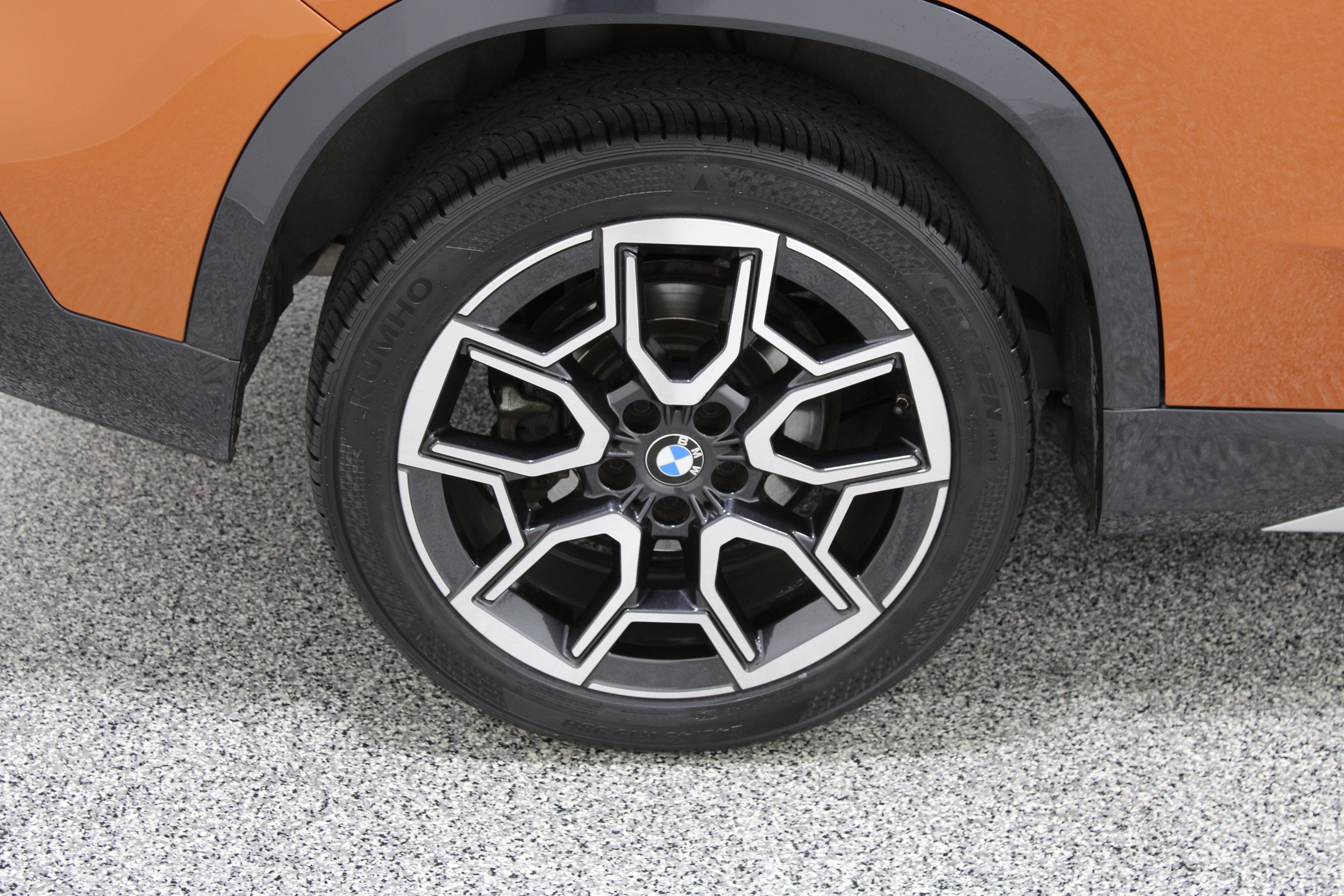 Used 2025 BMW X1 xDrive28i w/ Technology Package AWD/4WD image 6