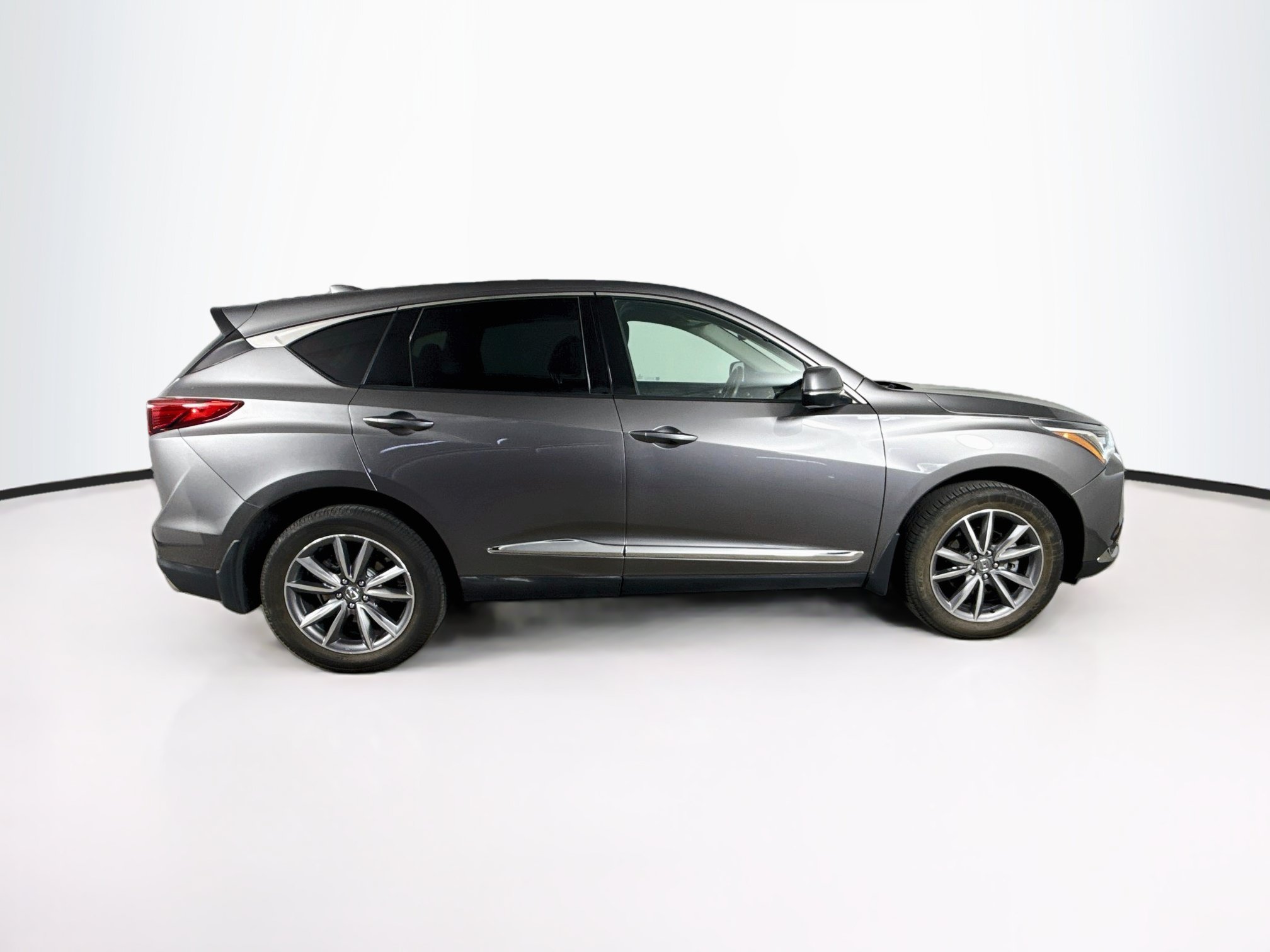 Used 2022 Acura RDX w/ Technology Package FWD image 2