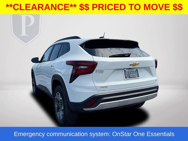 Used 2025 Chevrolet Trax LT FWD image 10