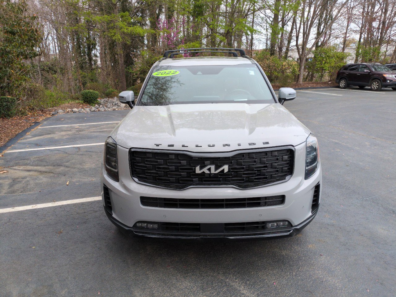 Used 2022 Kia Telluride SX w/ SX Prestige Package image 2