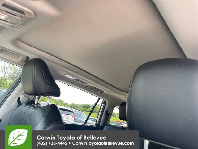 Used 2023 Toyota Highlander Platinum AWD/4WD image 24
