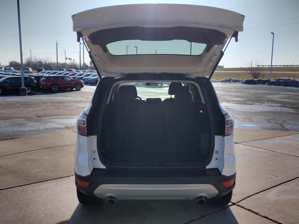 Used 2017 Ford Escape SE w/ Equipment Group 201A image 12