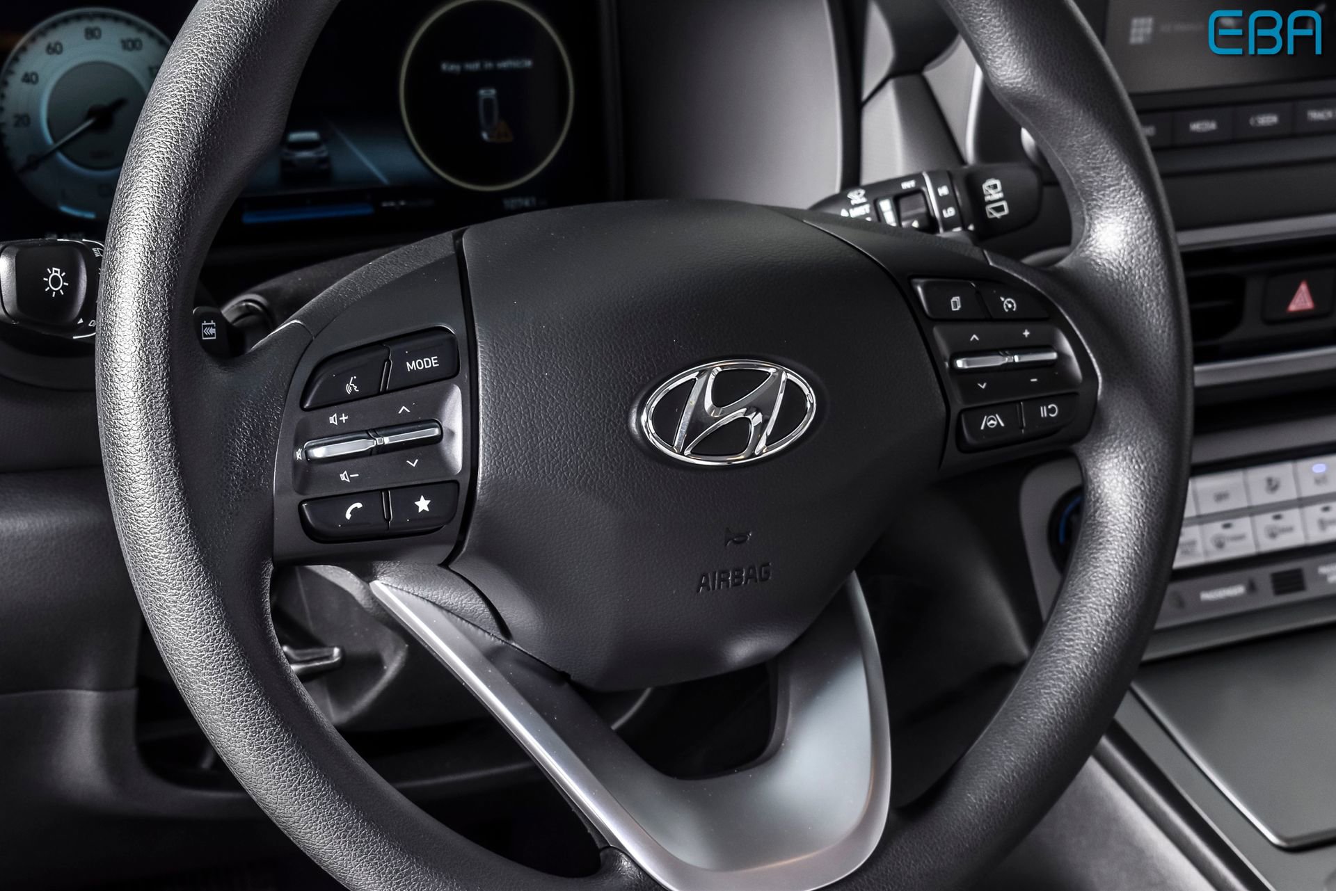 Used 2023 Hyundai Kona SE w/ Cargo Package FWD image 15
