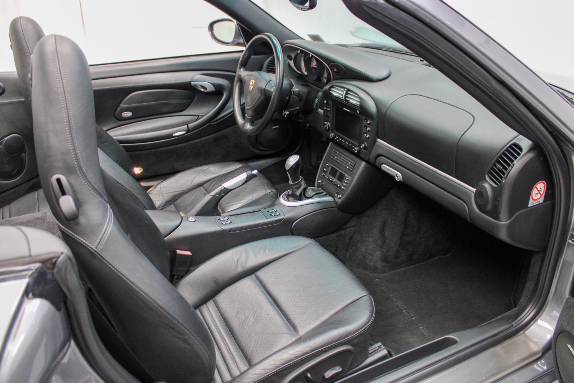 Used 2004 Porsche 911 Turbo image 39