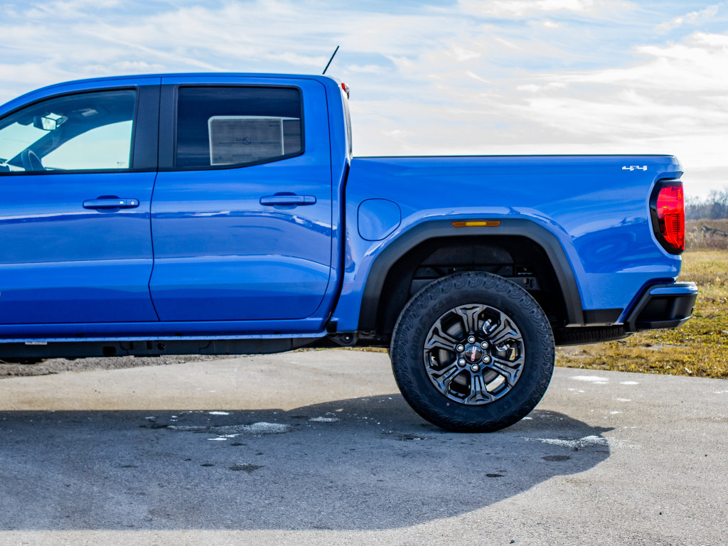 New 2025 GMC Canyon Elevation w/ Convenience Package image 37