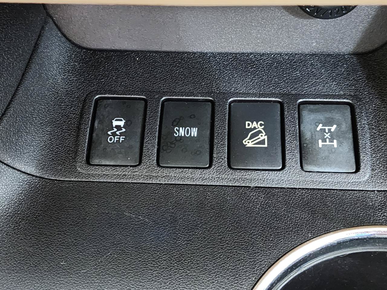 Used 2015 Toyota Highlander Limited AWD/4WD image 20