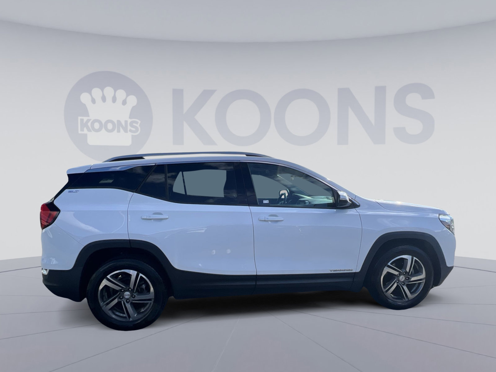 Used 2018 GMC Terrain SLT w/ Preferred Package FWD image 17