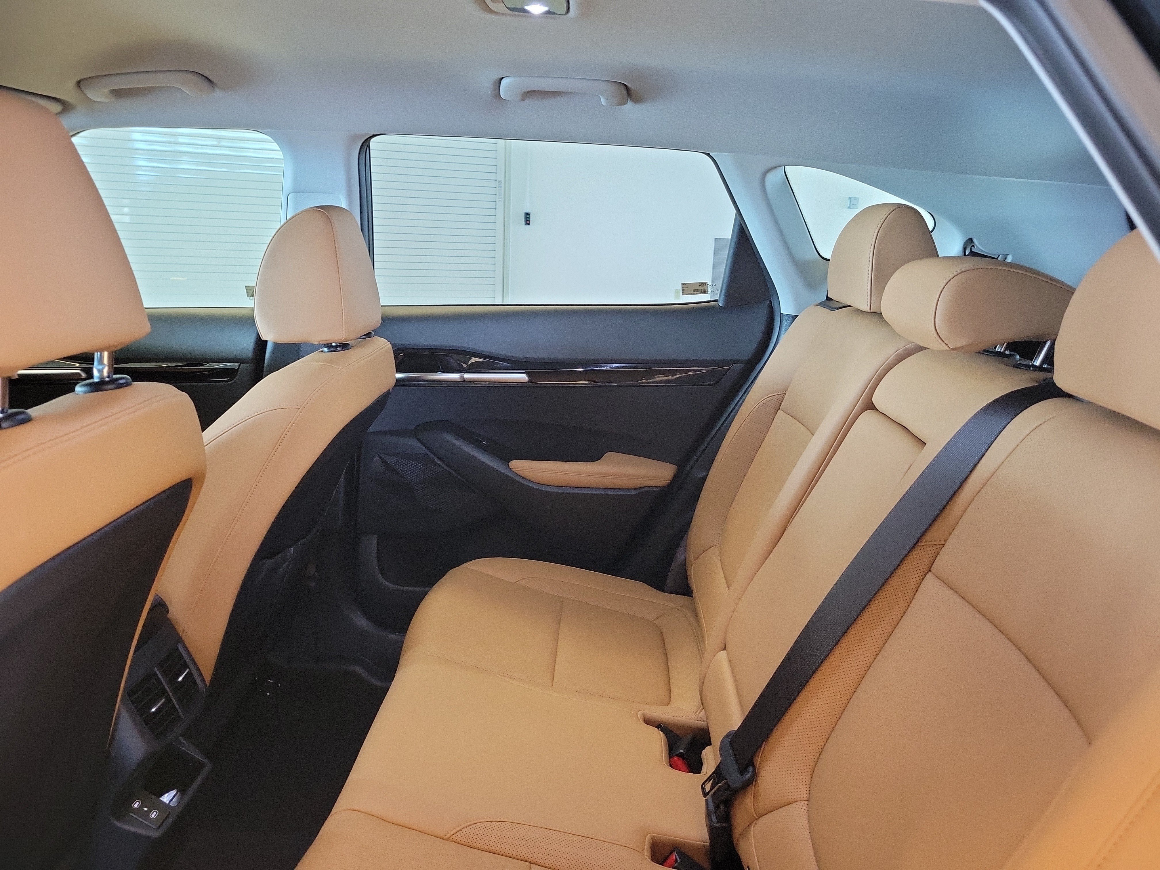 Used 2024 Kia Seltos EX FWD image 15