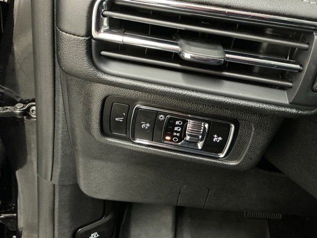 Used 2023 Lincoln Corsair Reserve w/ Equipment Group 201A image 20