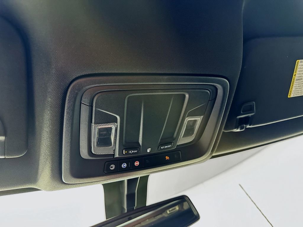 Used 2022 GMC Sierra 2500 AT4 image 33