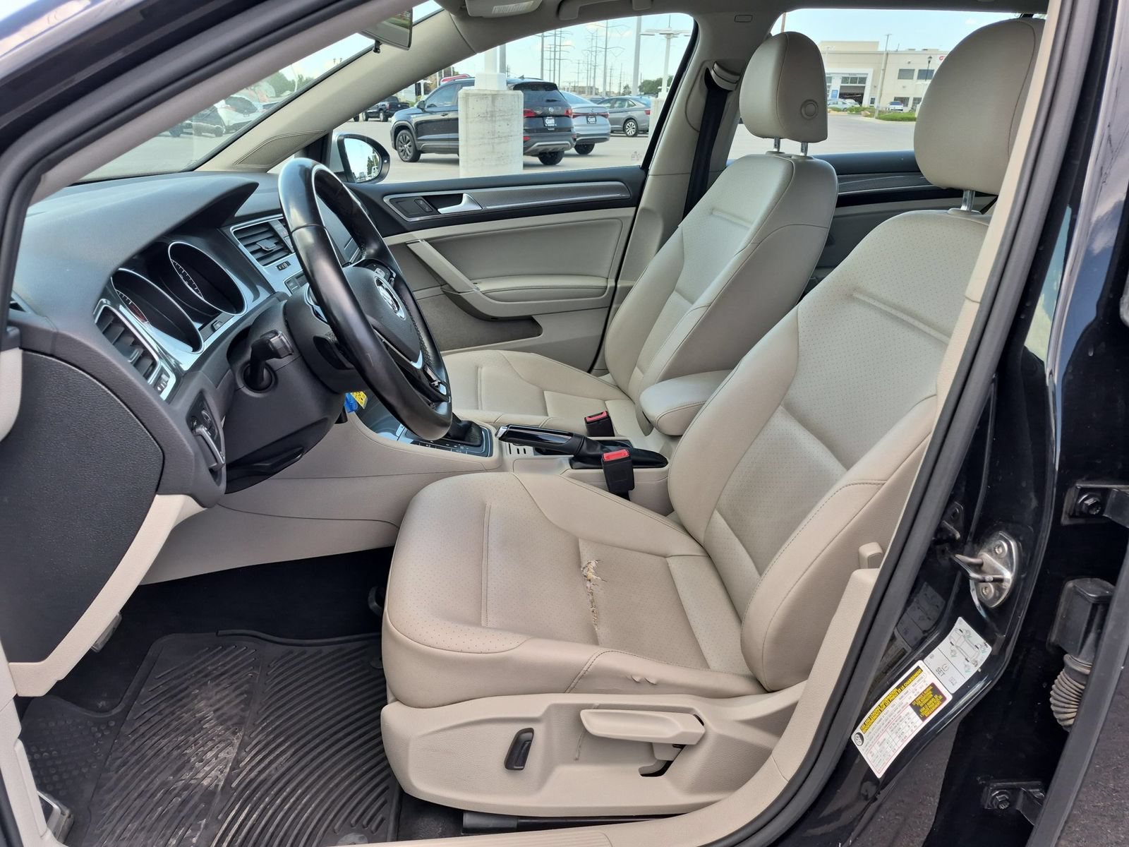 Used 2017 Volkswagen Golf Alltrack S AWD/4WD image 14