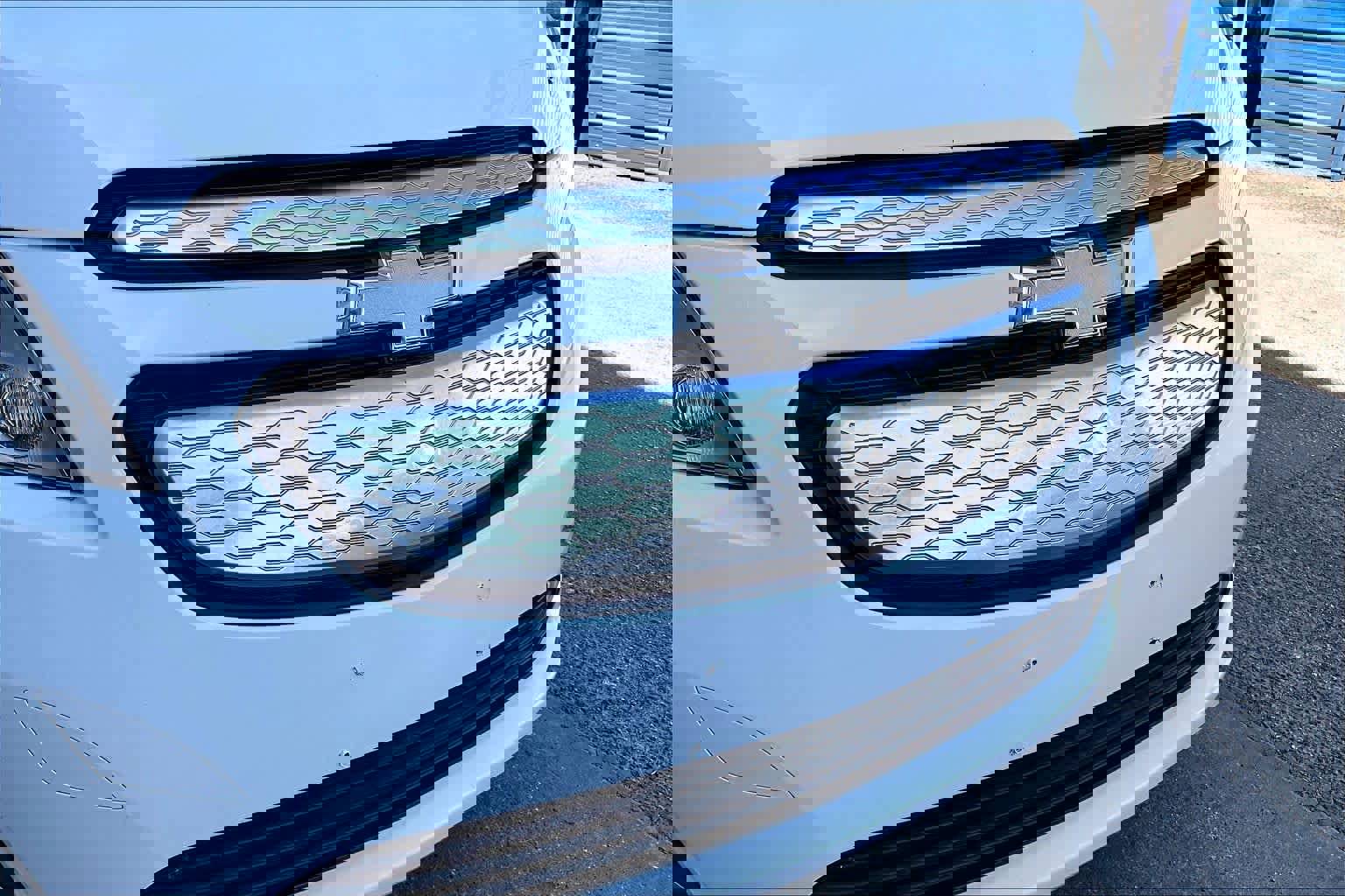 Used 2015 Chevrolet Spark LT image 28