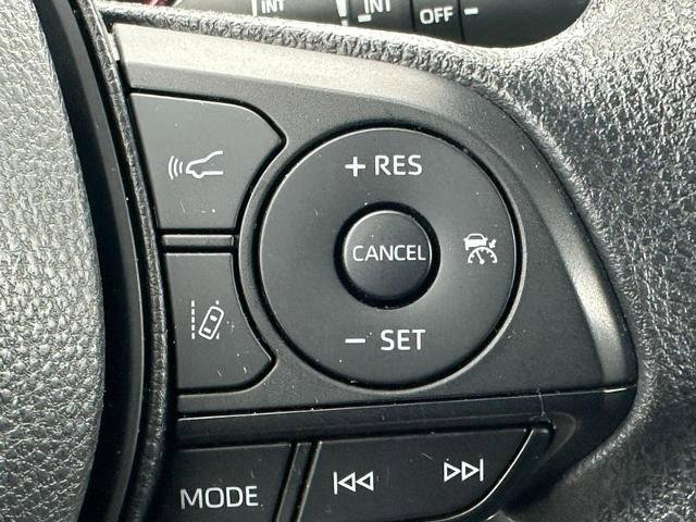 Used 2024 Toyota RAV4 XLE image 19