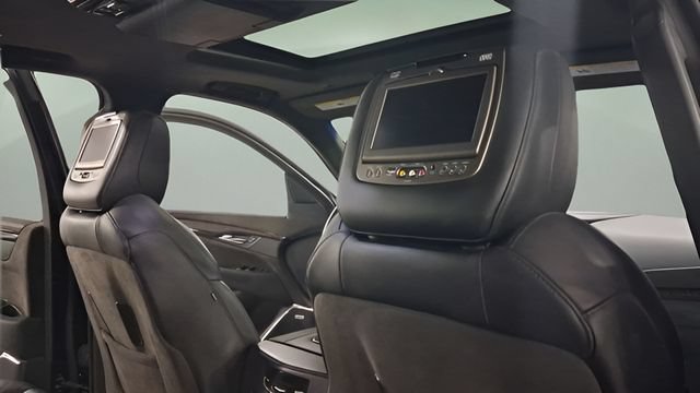 Used 2016 Cadillac Escalade Platinum AWD/4WD image 16