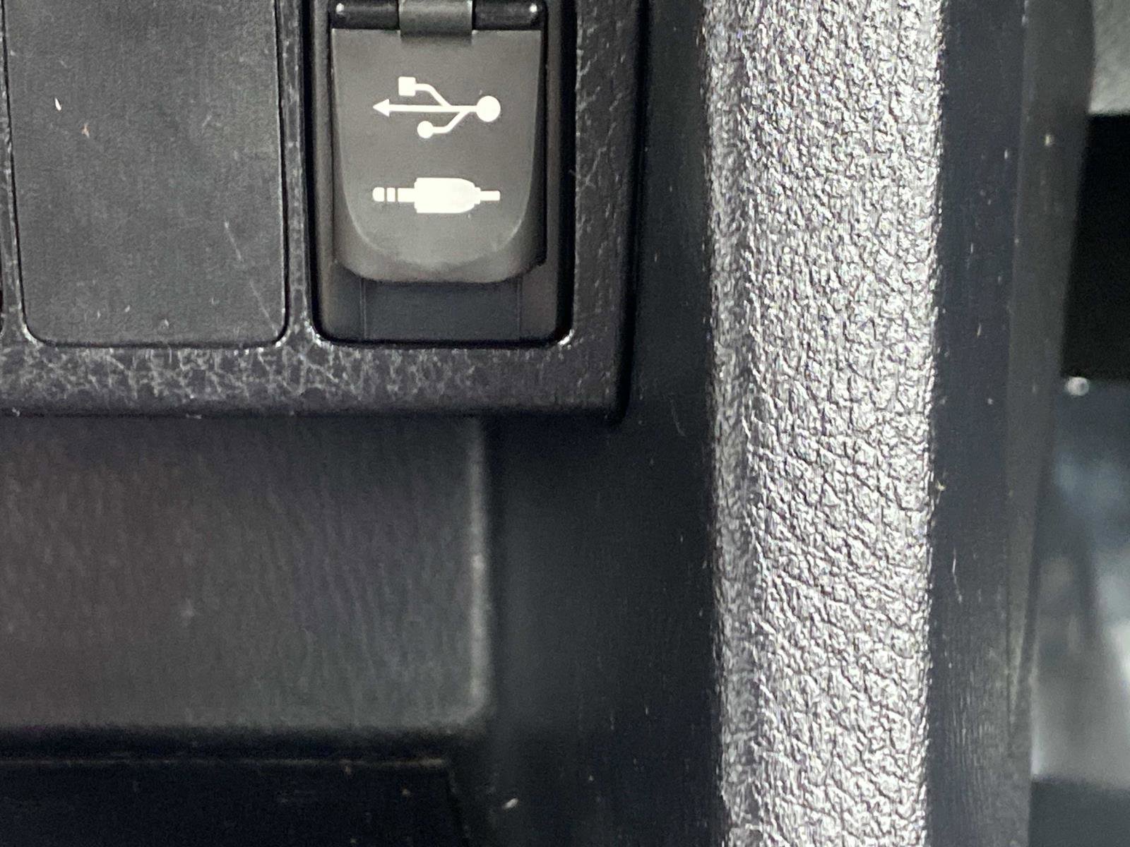 Used 2015 Toyota Corolla LE image 26