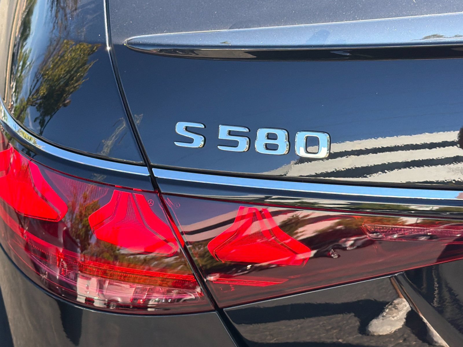 New 2027 Mercedes-Benz S 580 4MATIC Sedan image 24