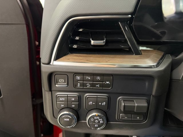 New 2026 Chevrolet Tahoe High Country w/ Sun And Tow Package AWD/4WD image 15