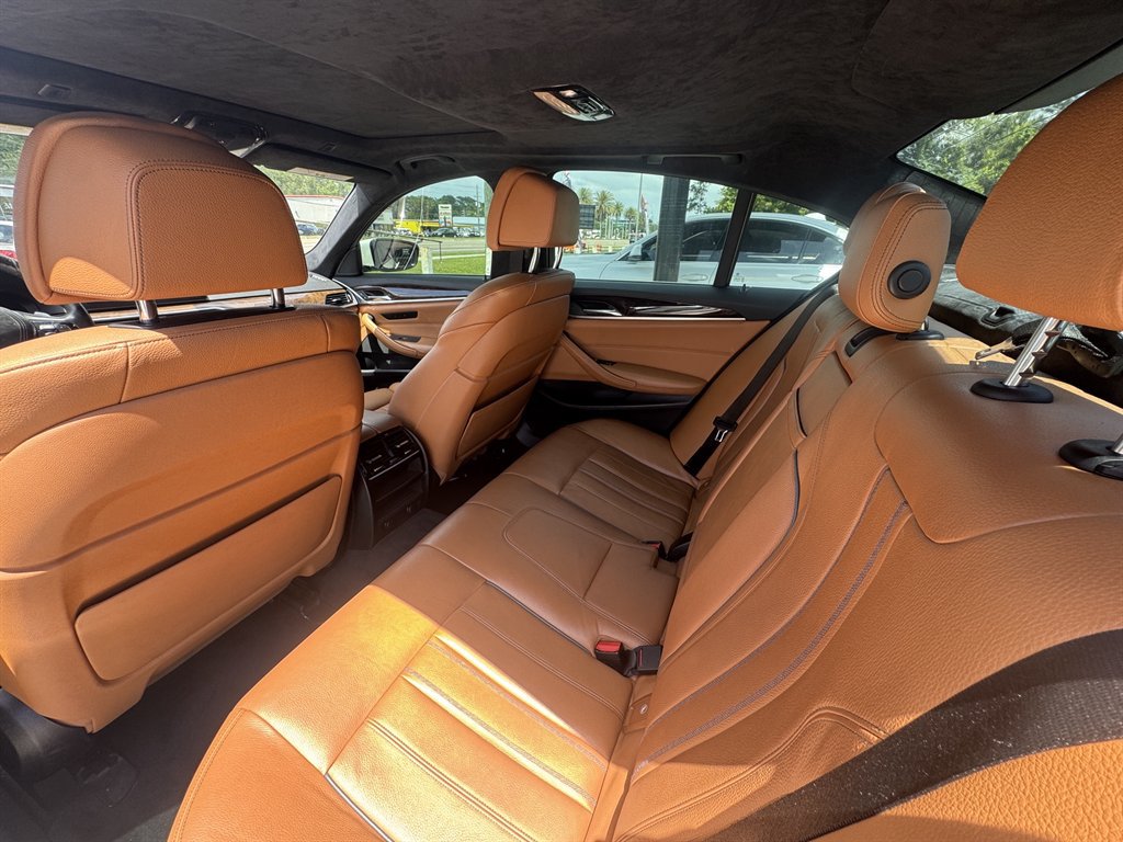 Used 2018 BMW 530i RWD image 12