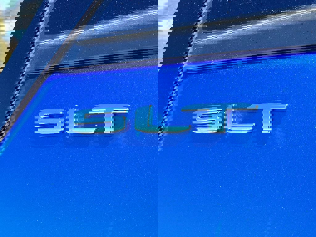 Certified 2024 GMC Terrain SLT w/ LPO, Floor Liner Package image 6