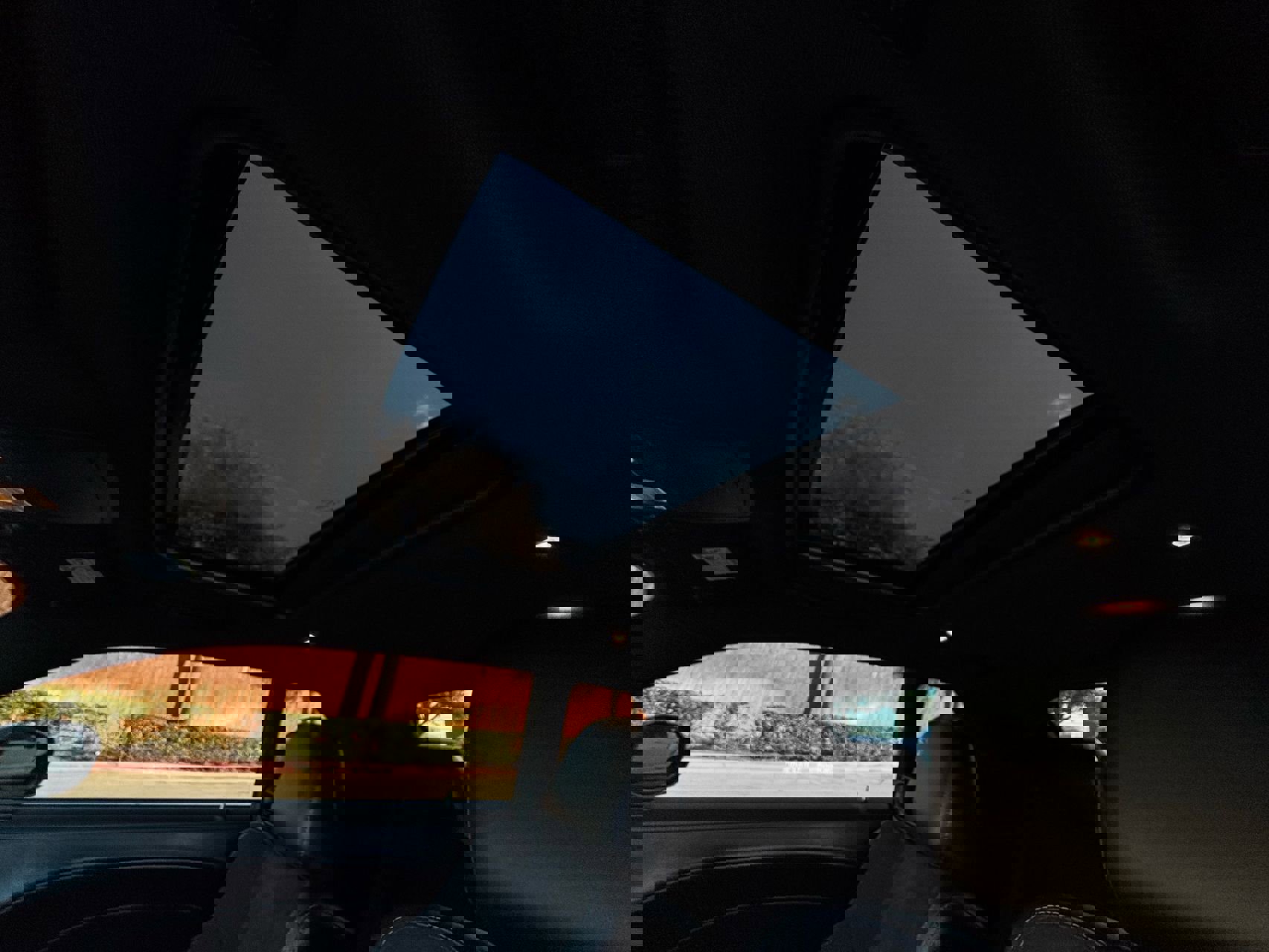 Used 2023 Dodge Challenger R/T w/ Plus Package image 27