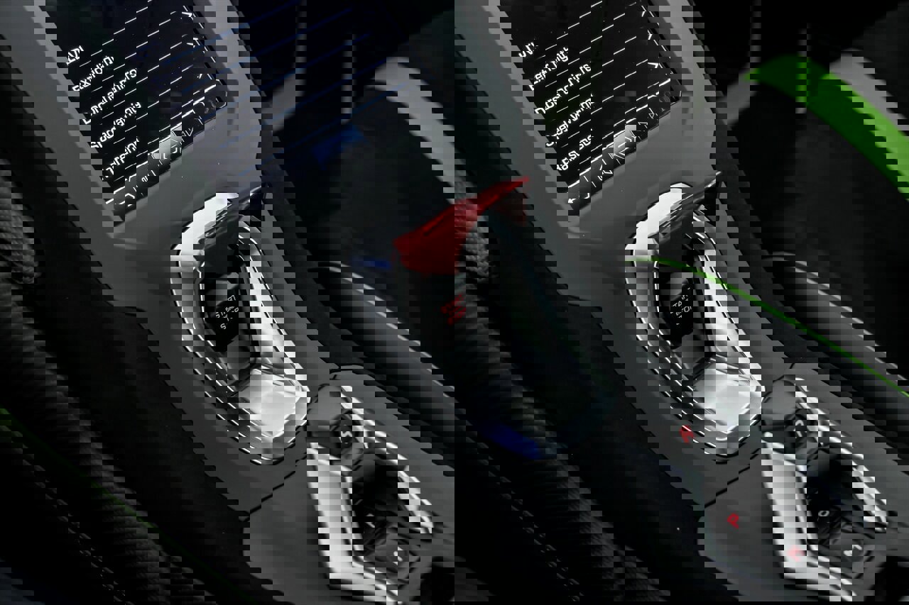 Used 2022 Lamborghini Huracan STO image 36