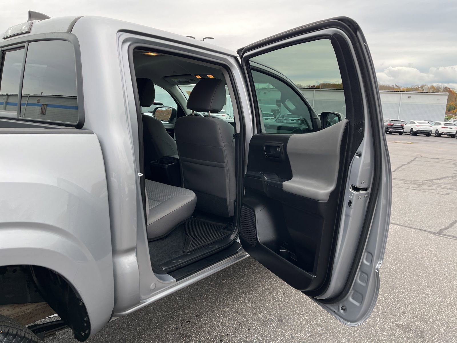 Used 2021 Toyota Tacoma SR image 21