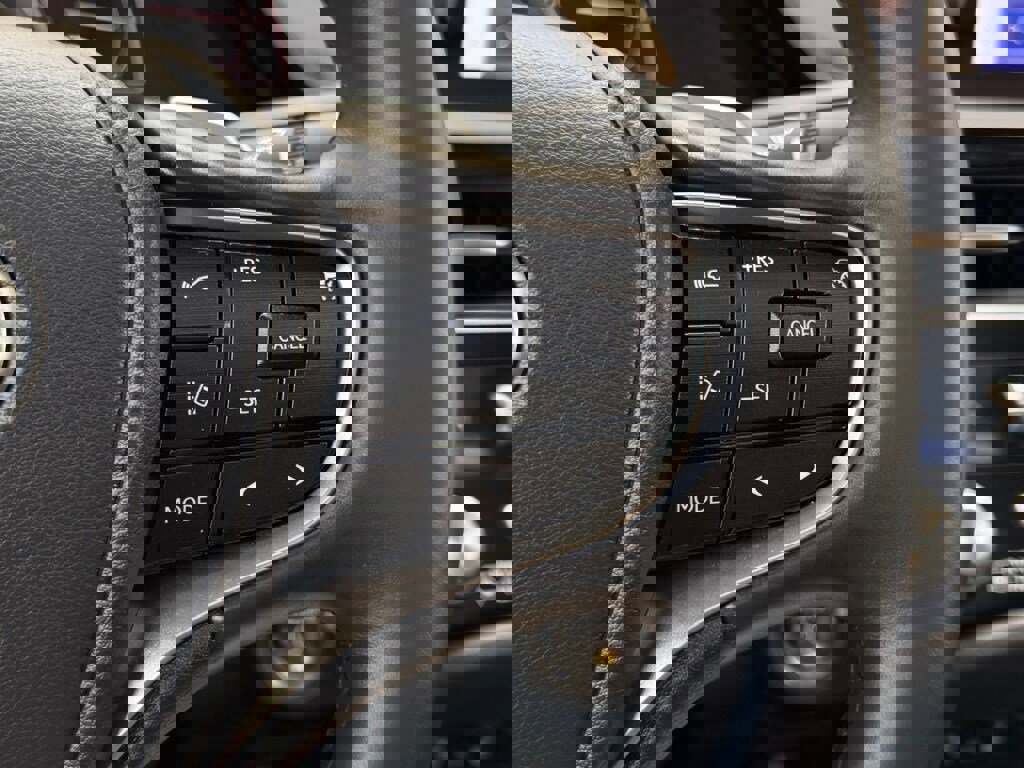 Certified 2025 Lexus ES 300h w/ Premium Package image 27