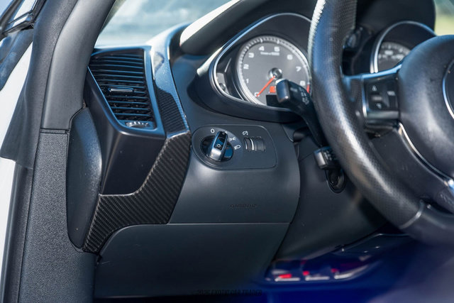 Used 2015 Audi R8 V8 w/ Full Leather Package image 37