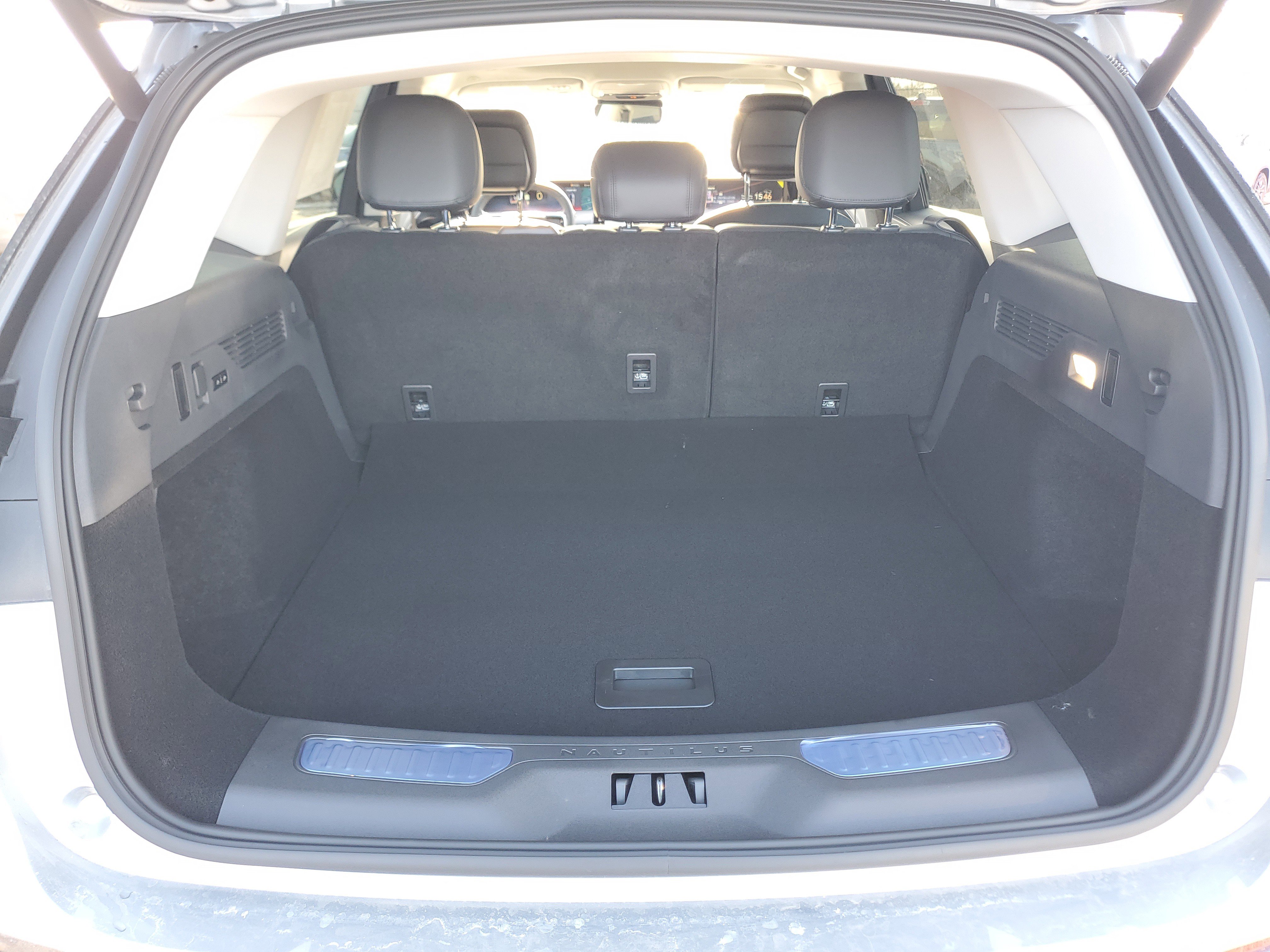 New 2026 Lincoln Nautilus Reserve w/ Jet Appearance Package image 32