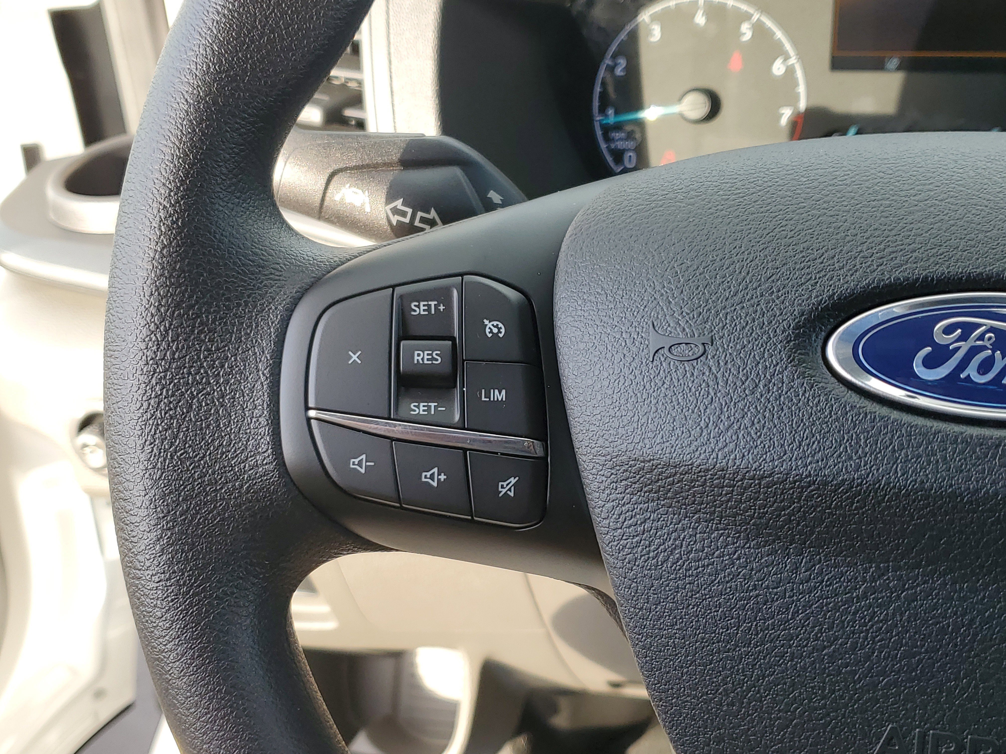 New 2025 Ford Transit 250 148 Medium Roof w/ Load Area Protection Package image 20