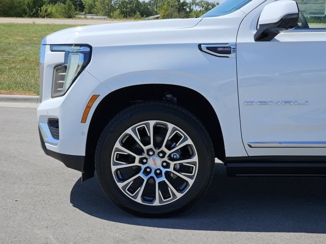 New 2026 GMC Yukon XL Denali w/ Sun & Power Step Package AWD/4WD image 6