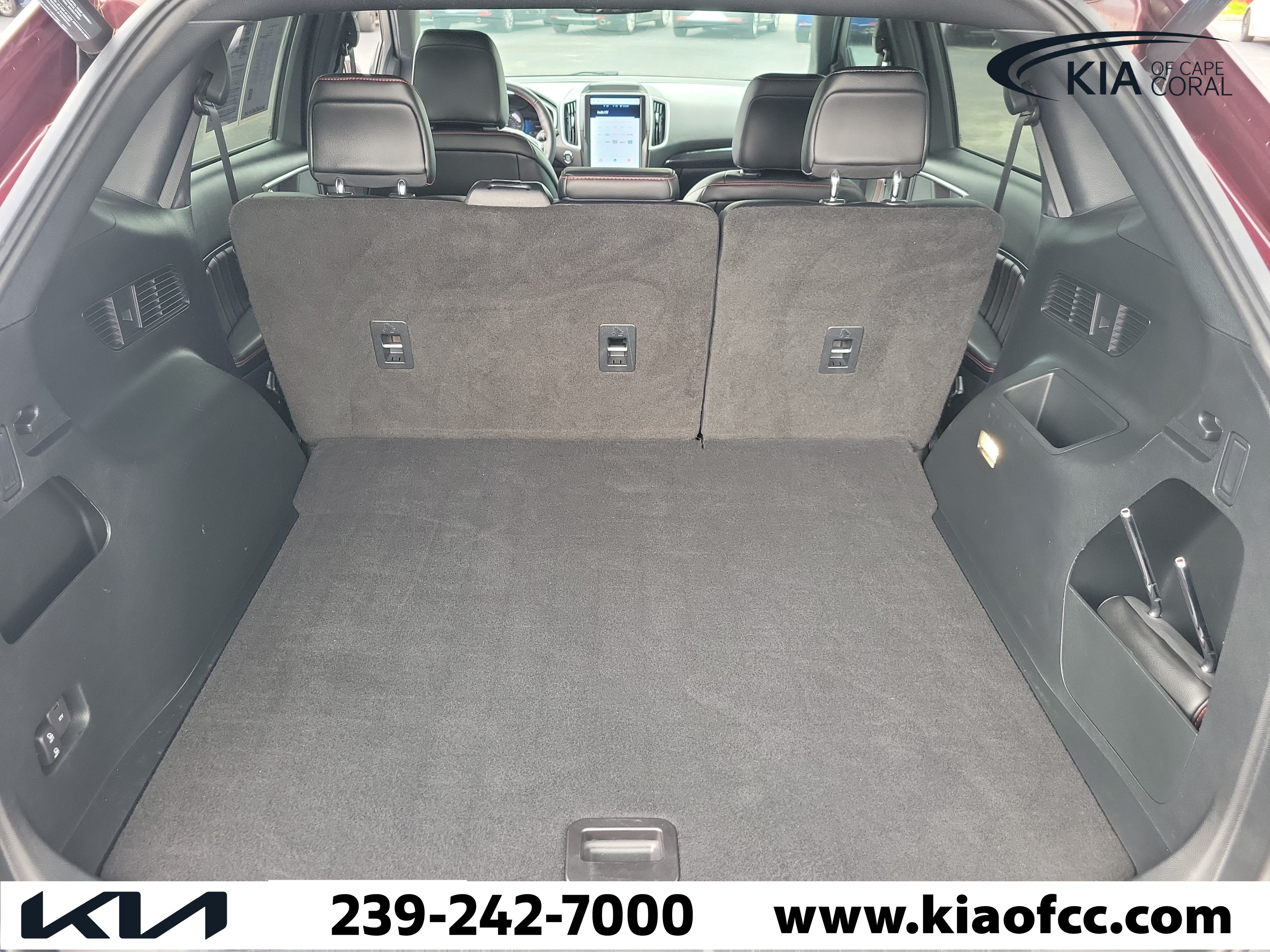 Used 2021 Ford Edge ST-Line FWD image 11