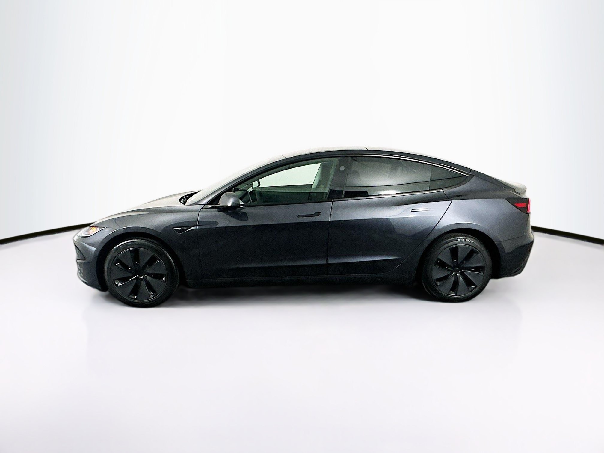 Used 2025 Tesla Model 3 Long Range RWD image 4