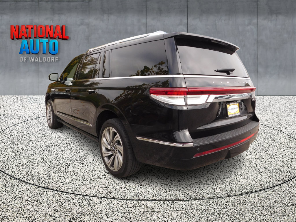 Used 2022 Lincoln Navigator L Reserve AWD/4WD image 7