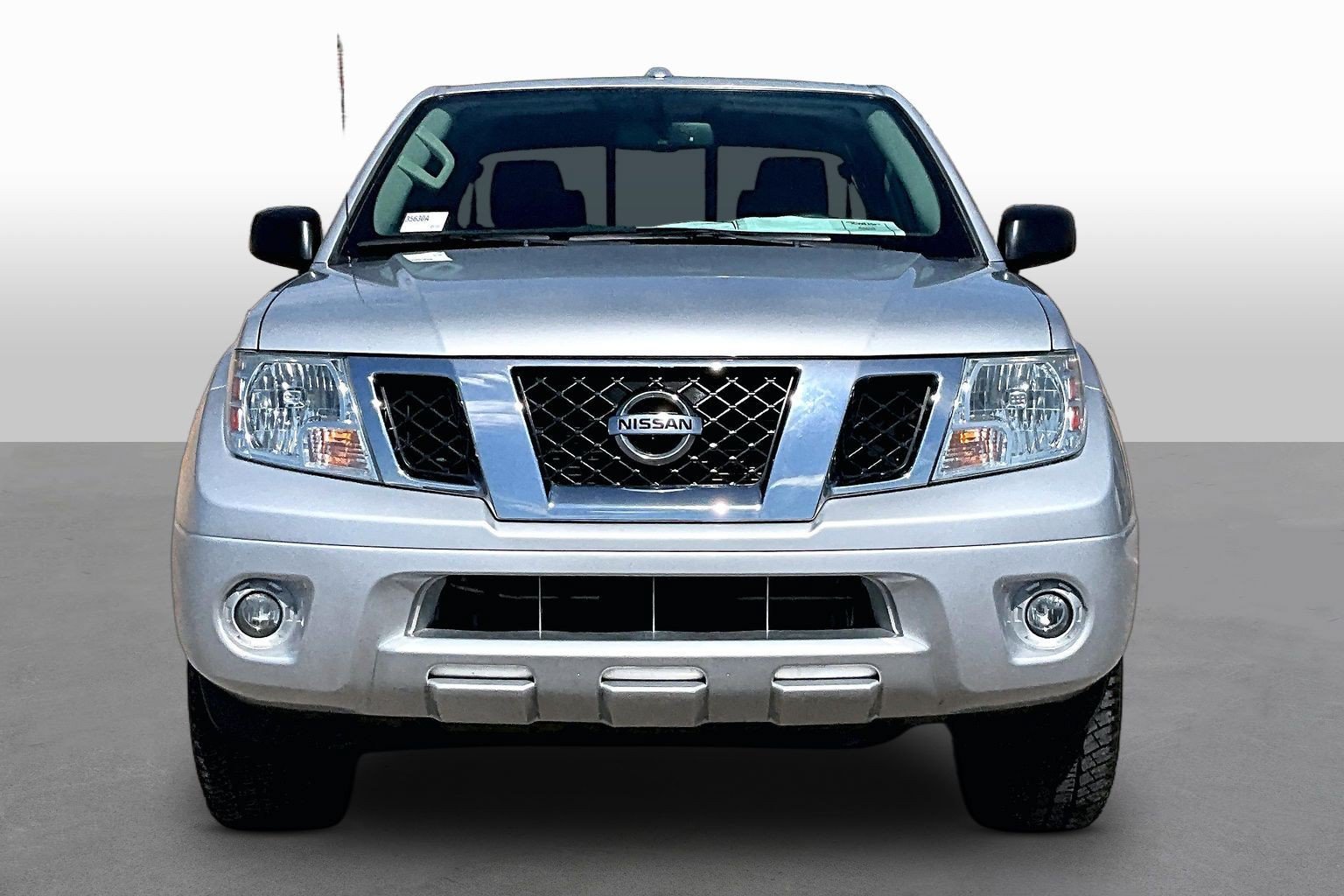 Used 2018 Nissan Frontier SV w/ Value Truck Package AWD/4WD image 3
