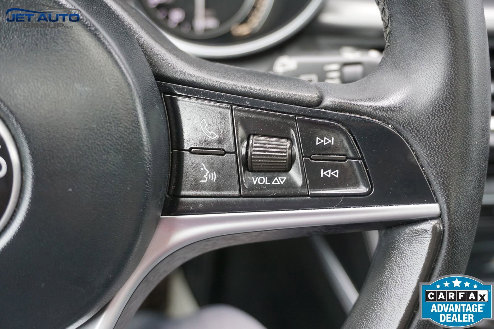 Used 2018 Alfa Romeo Stelvio AWD w/ Cold Weather Package image 42