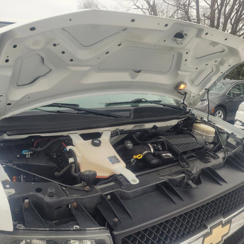 Used 2016 Chevrolet Express 3500 LT w/ LT Preferred Equipment Group image 38