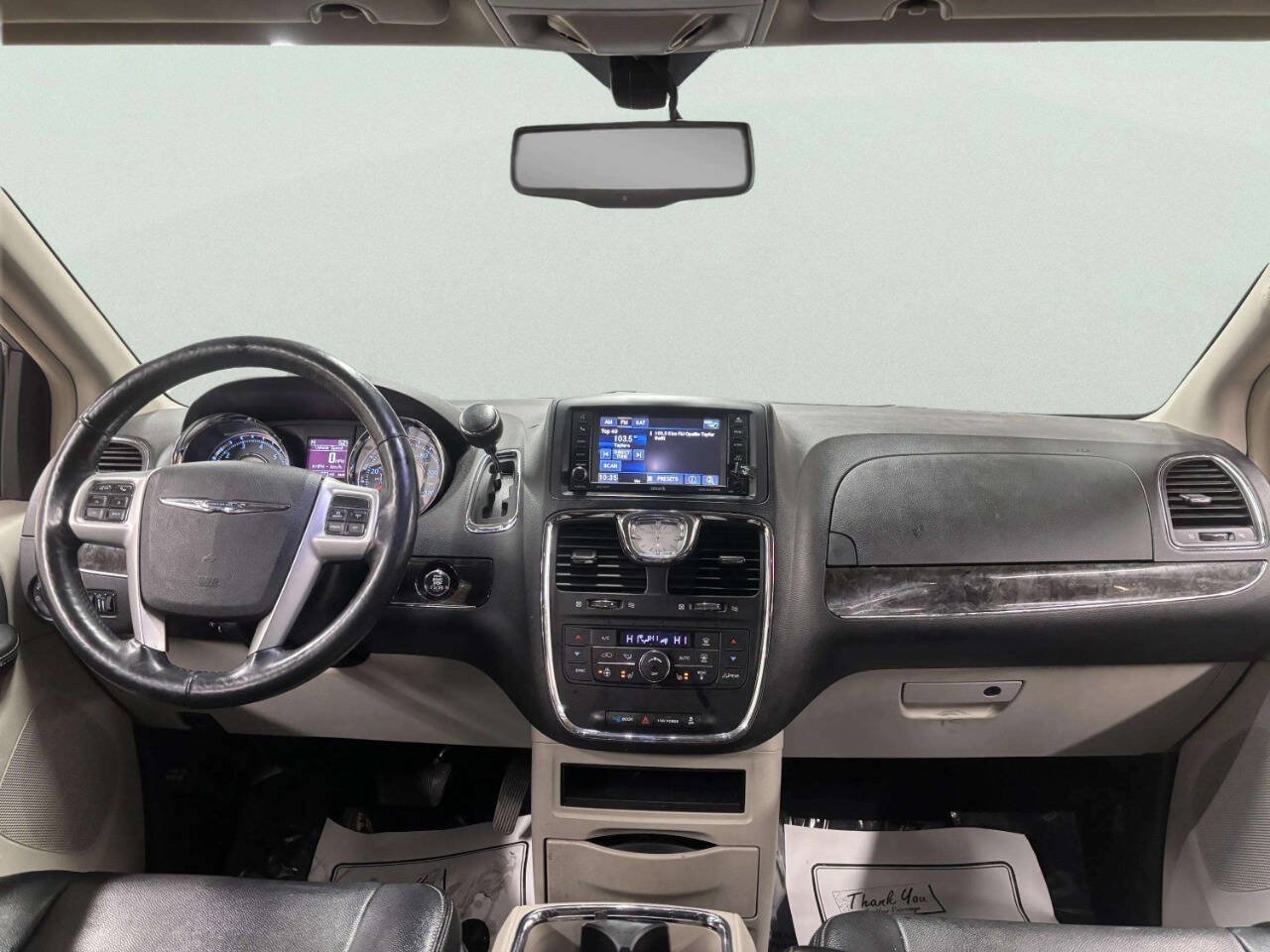 Used 2015 Chrysler Town & Country Touring-L w/ Driver Convenience Group FWD image 24