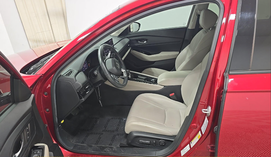 Used 2024 Honda Accord Touring image 8