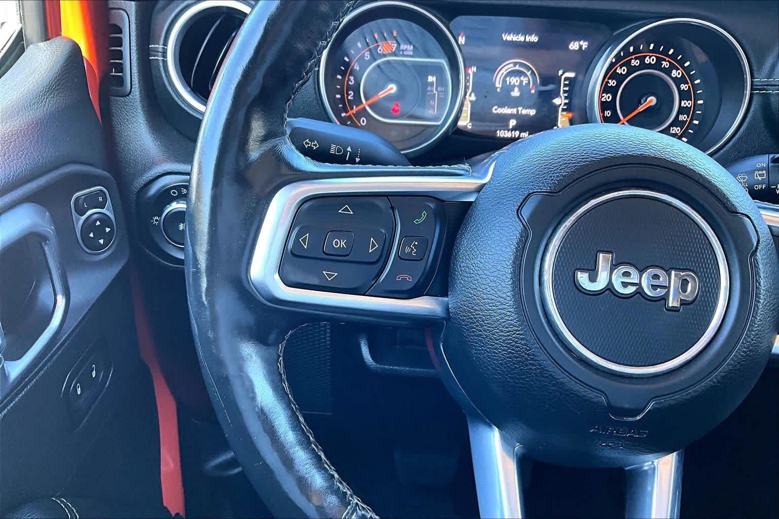 Used 2018 Jeep Wrangler Unlimited Sahara AWD/4WD image 24