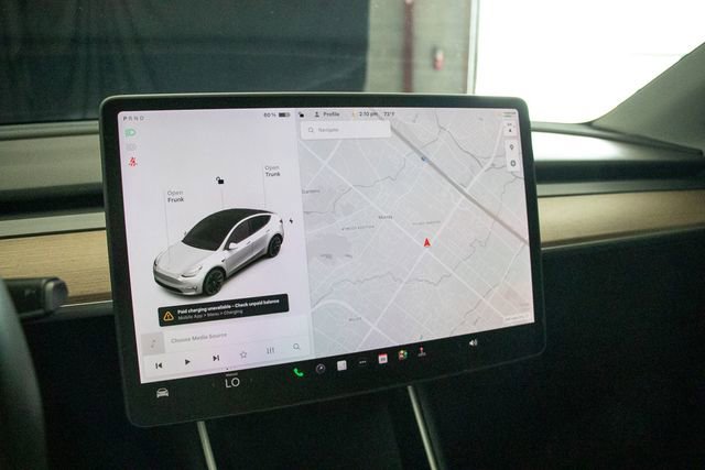 Used 2021 Tesla Model Y Long Range image 30